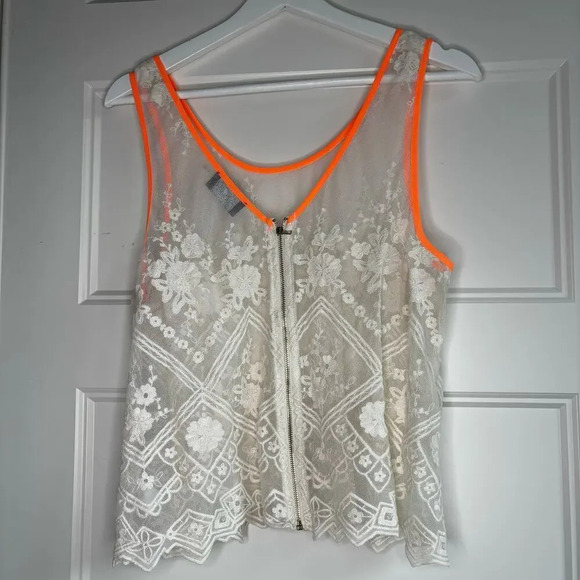 ASTR Lace Tank Sz Large - Picture 1 of 2
